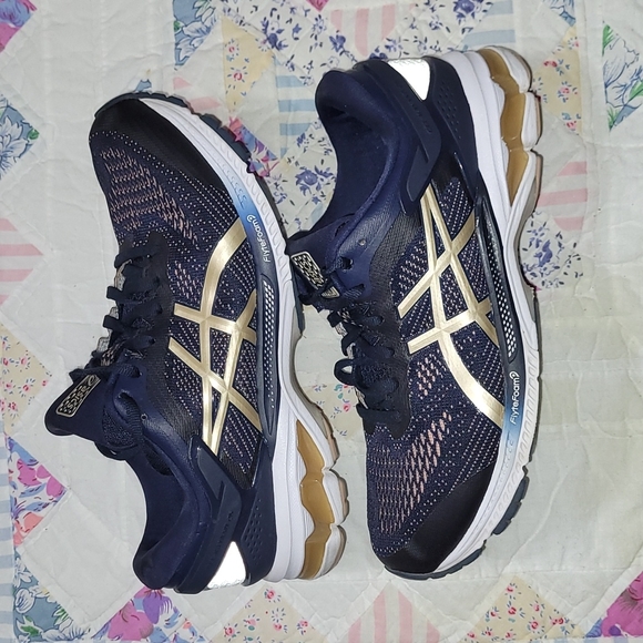 Asics Shoes - ASICS Gel Kayano 26 Running Shoes Size 9 Women's